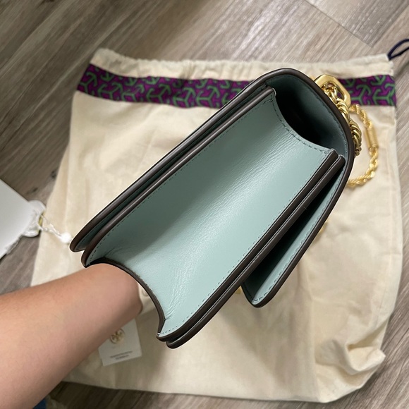 Teal Elenor Crossedbody - Picture 4 of 10